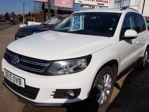 VOLKSWAGEN TIGUAN 2015 (15) at Halfway Garage Hull