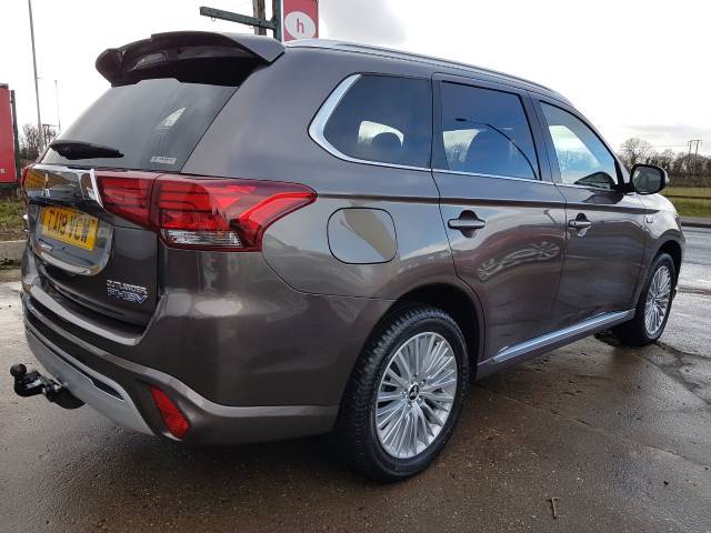 2019 Mitsubishi Outlander 2.4 PHEV Juro 5dr Auto